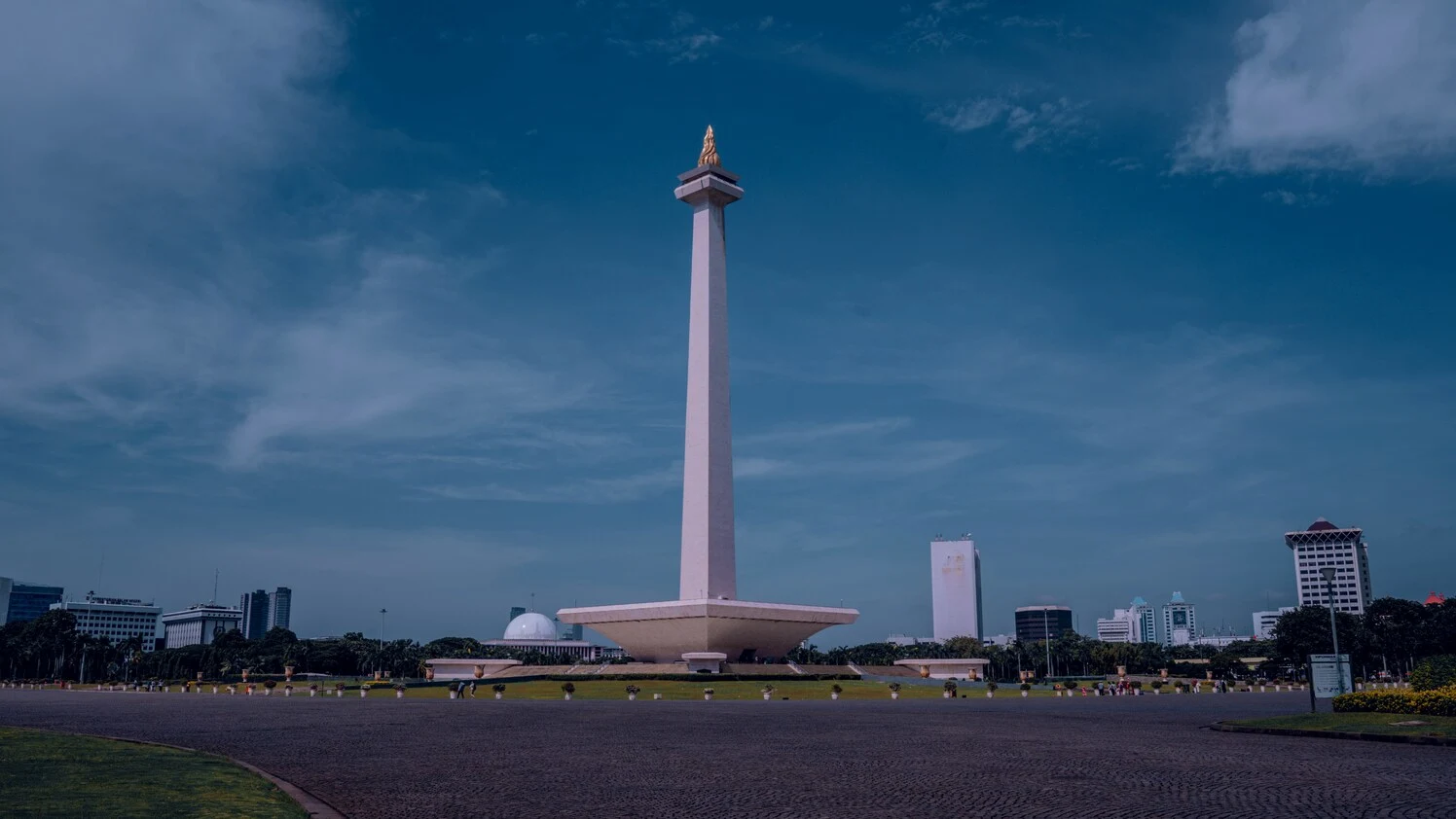 Destinasi Wisata Populer di Jakarta yang Bisa Dijangkau dengan Mobil Sewa